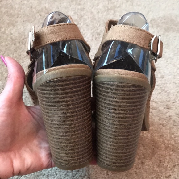 Indigo Rd Open Toe Slingback Heels - Picture 4 of 8